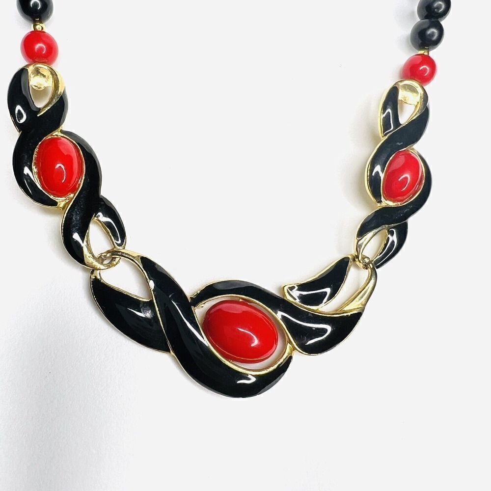 Vintage Black Enamel Red Cabochon Beaded Beads Necklace Gold Tone BEAUTIFUL 1052 - Picture 2 of 7
